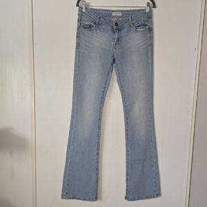 Women's Light Blue Jeans
